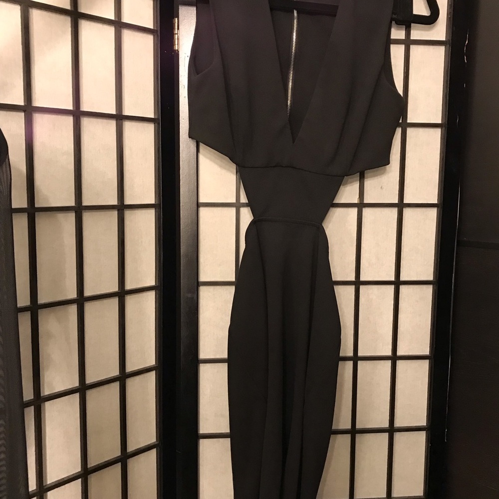 🖤LBD - Picture 2 of 5